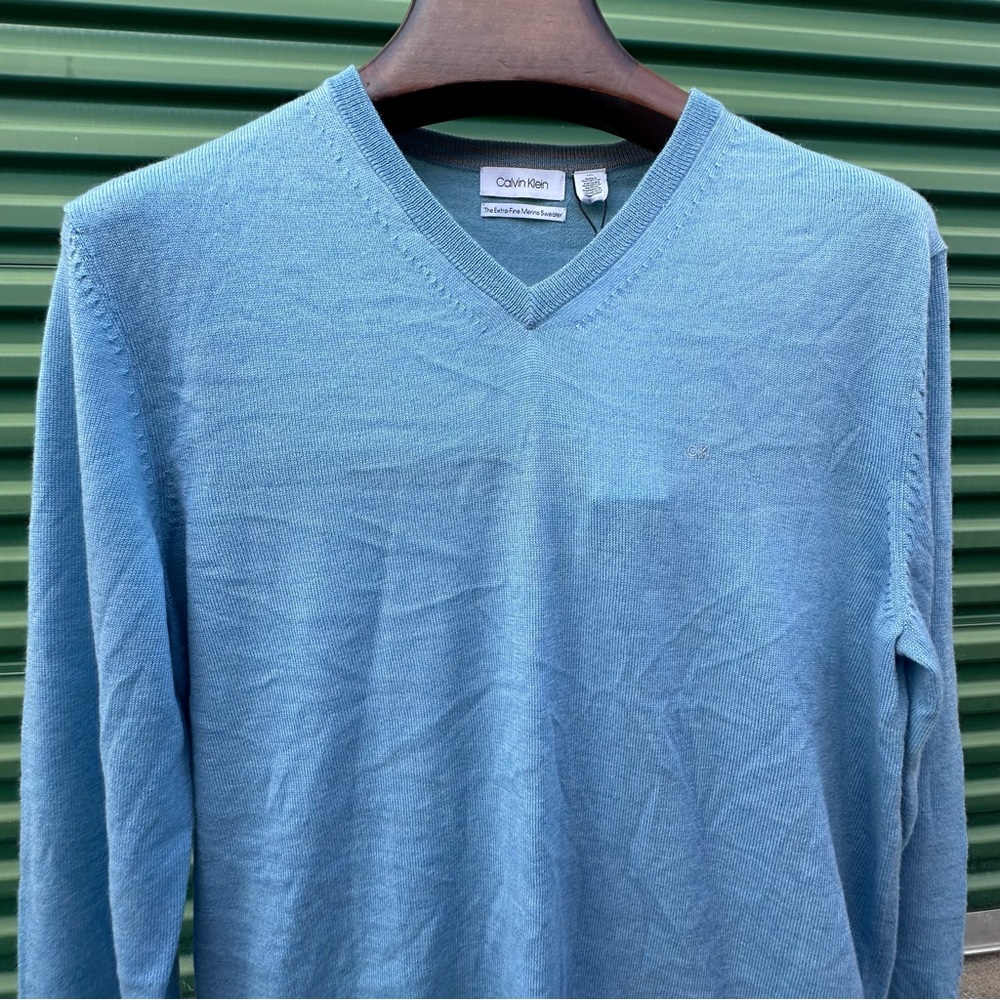 Calvin Klein Extra-Fine Merino Wool Sweater Baby Blue V-Neck NWT European Yarn L - Picture 6 of 15